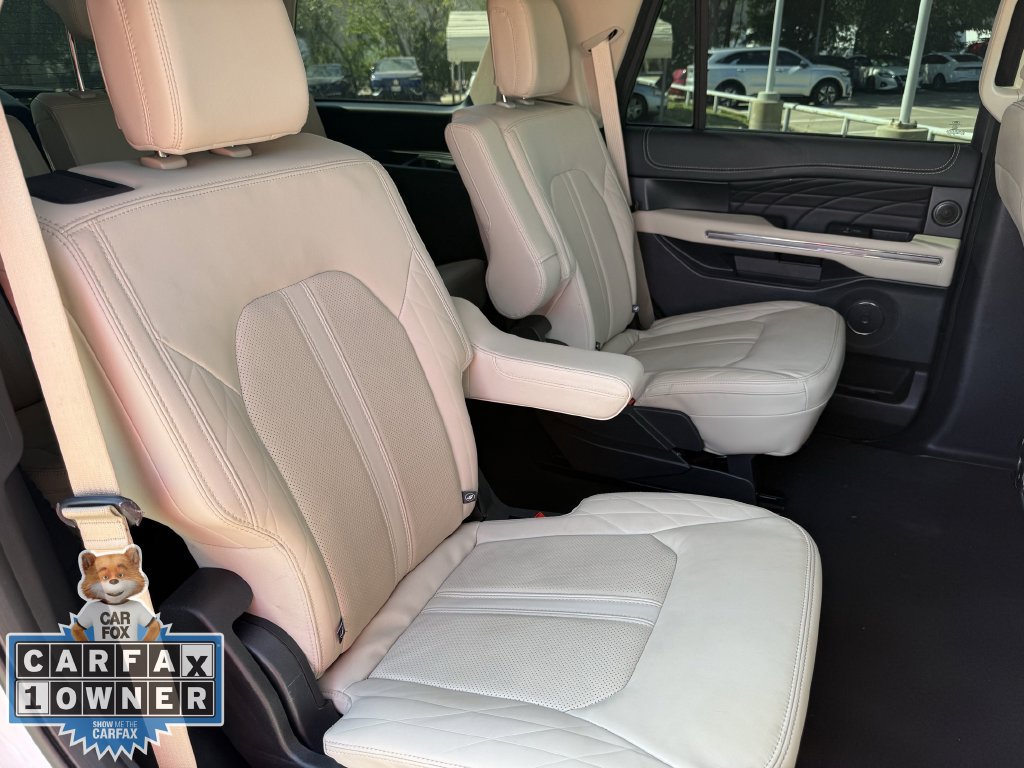 Used 2024 Ford Expedition Platinum RWD image 30