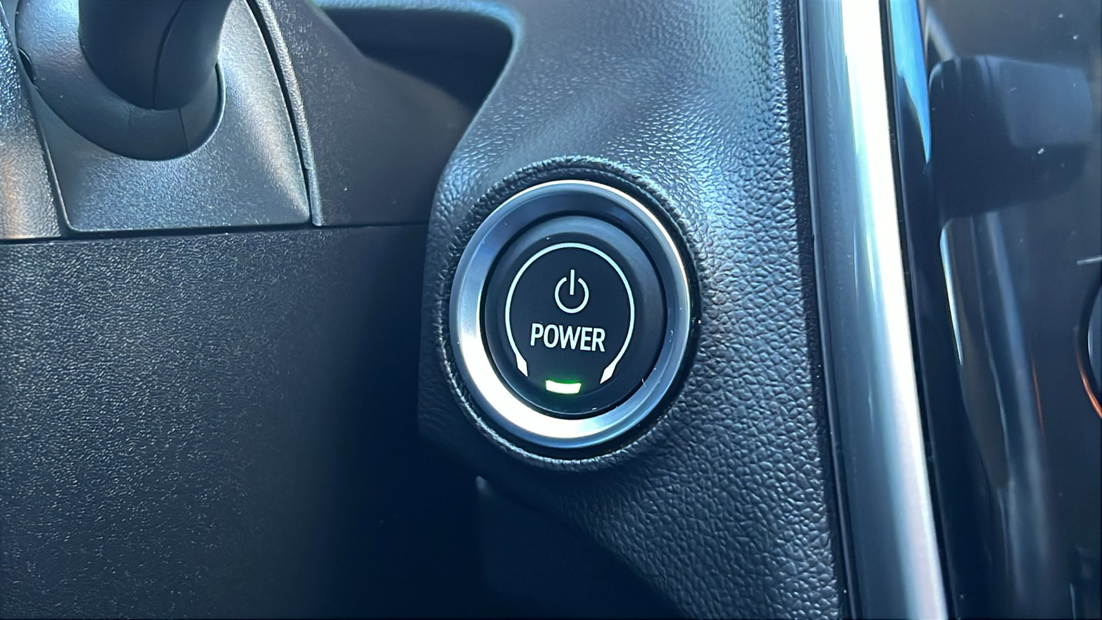 Certified 2023 Chevrolet Bolt EUV LT w/ Convenience Package image 27