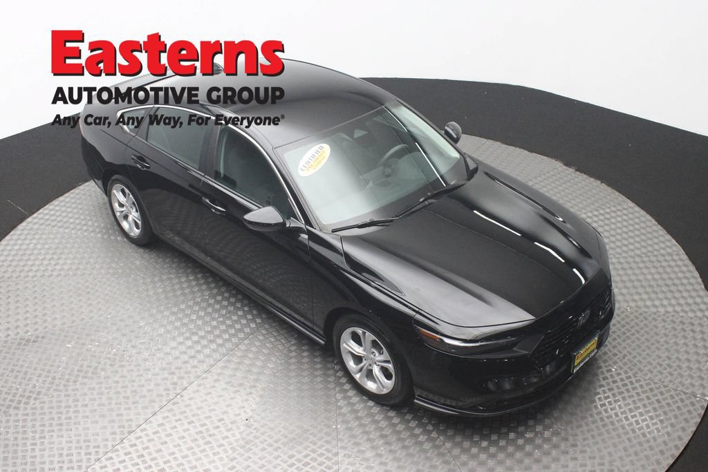Used 2025 Honda Accord LX image 3