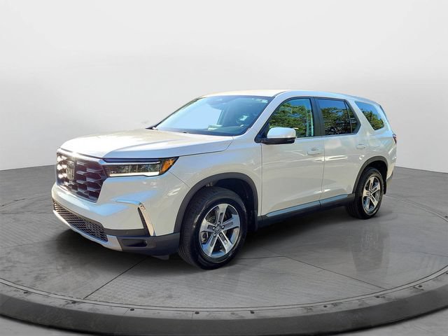 Certified 2025 Honda Pilot EX-L image 3