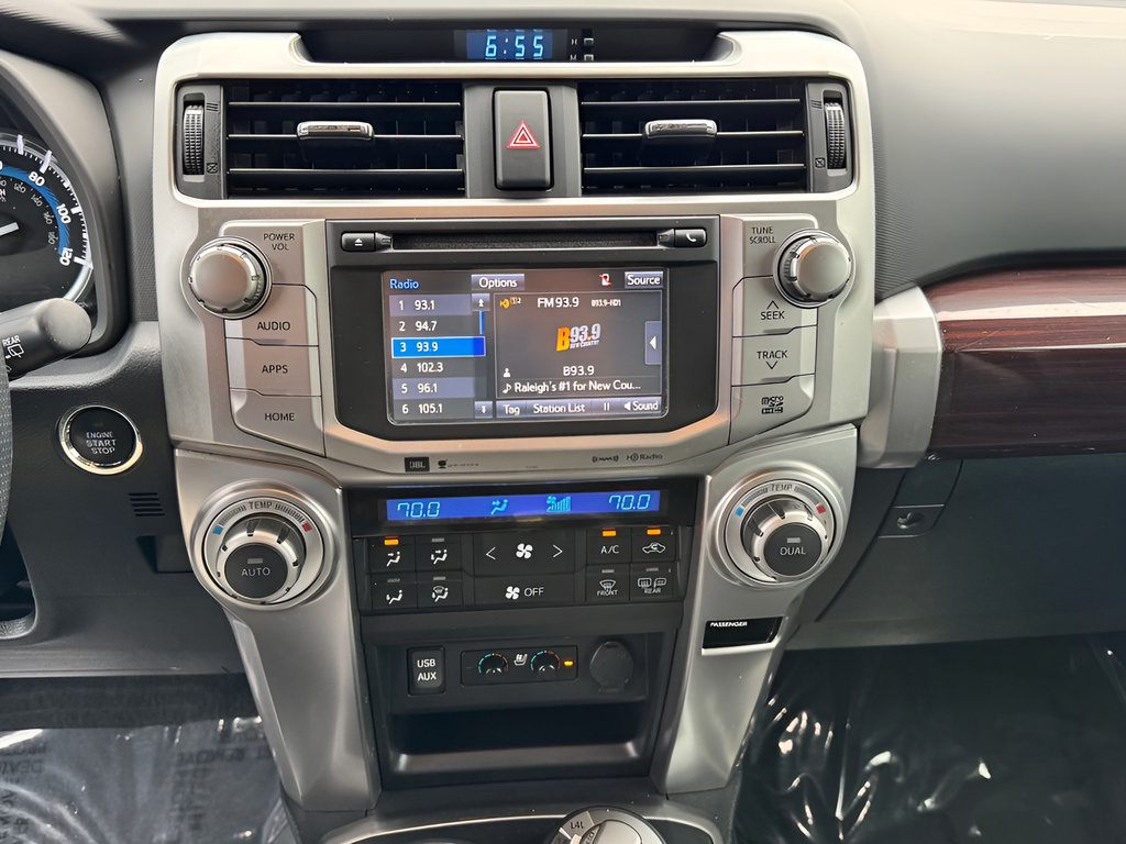 Used 2016 Toyota 4Runner Limited AWD/4WD image 26