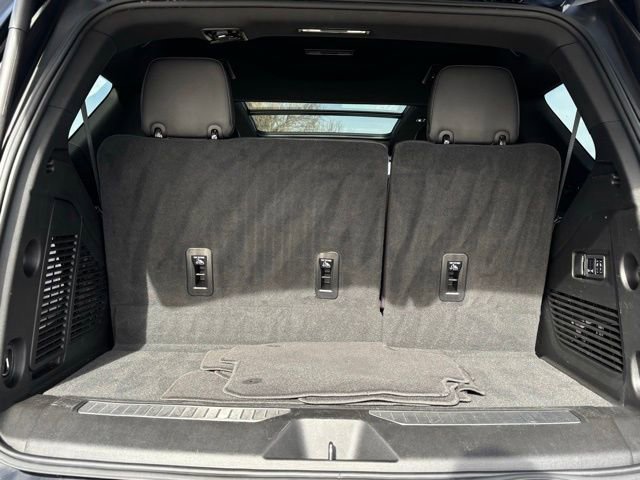 Used 2024 Chevrolet Tahoe RST w/ Luxury Package image 23