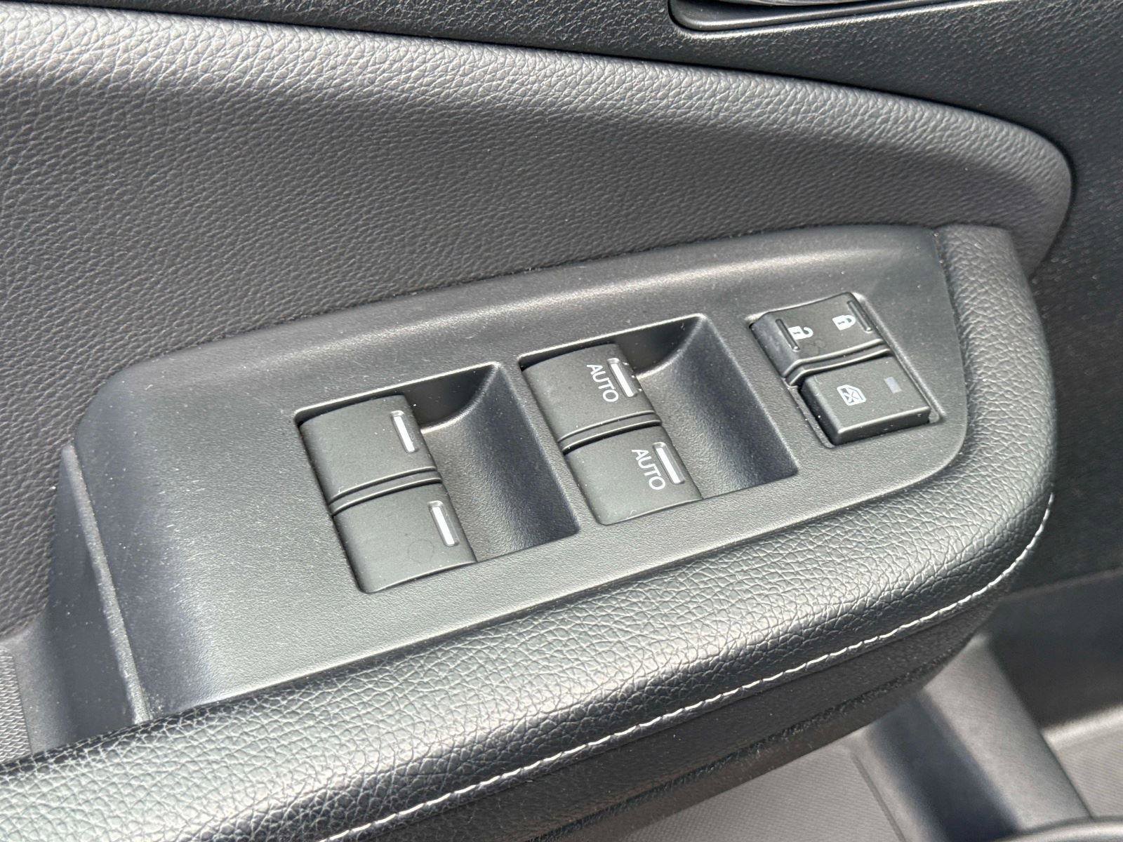 Certified 2017 Honda Ridgeline RTL-T image 18