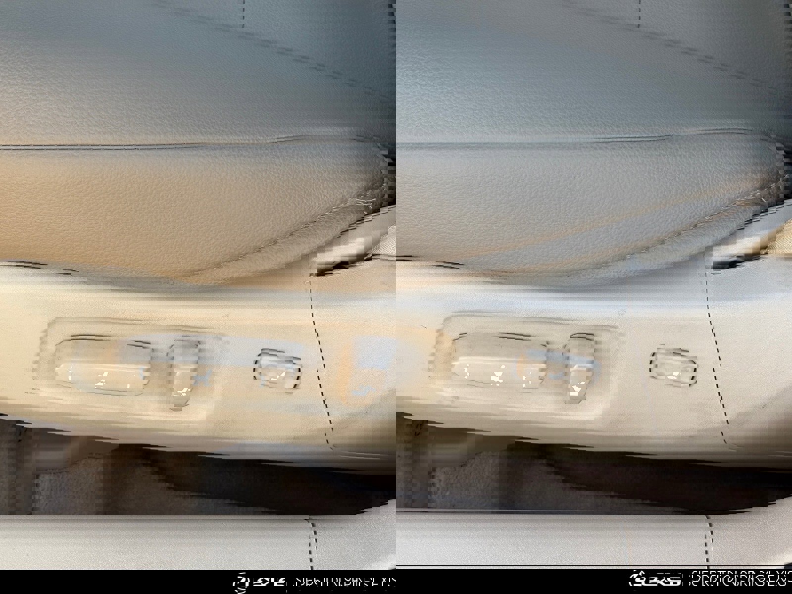 Used 2010 Lexus ES 350 image 21