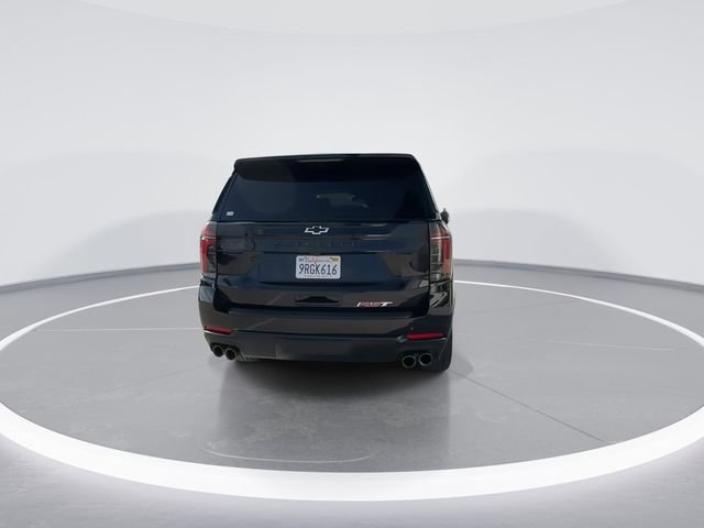 Used 2025 Chevrolet Suburban RST image 7