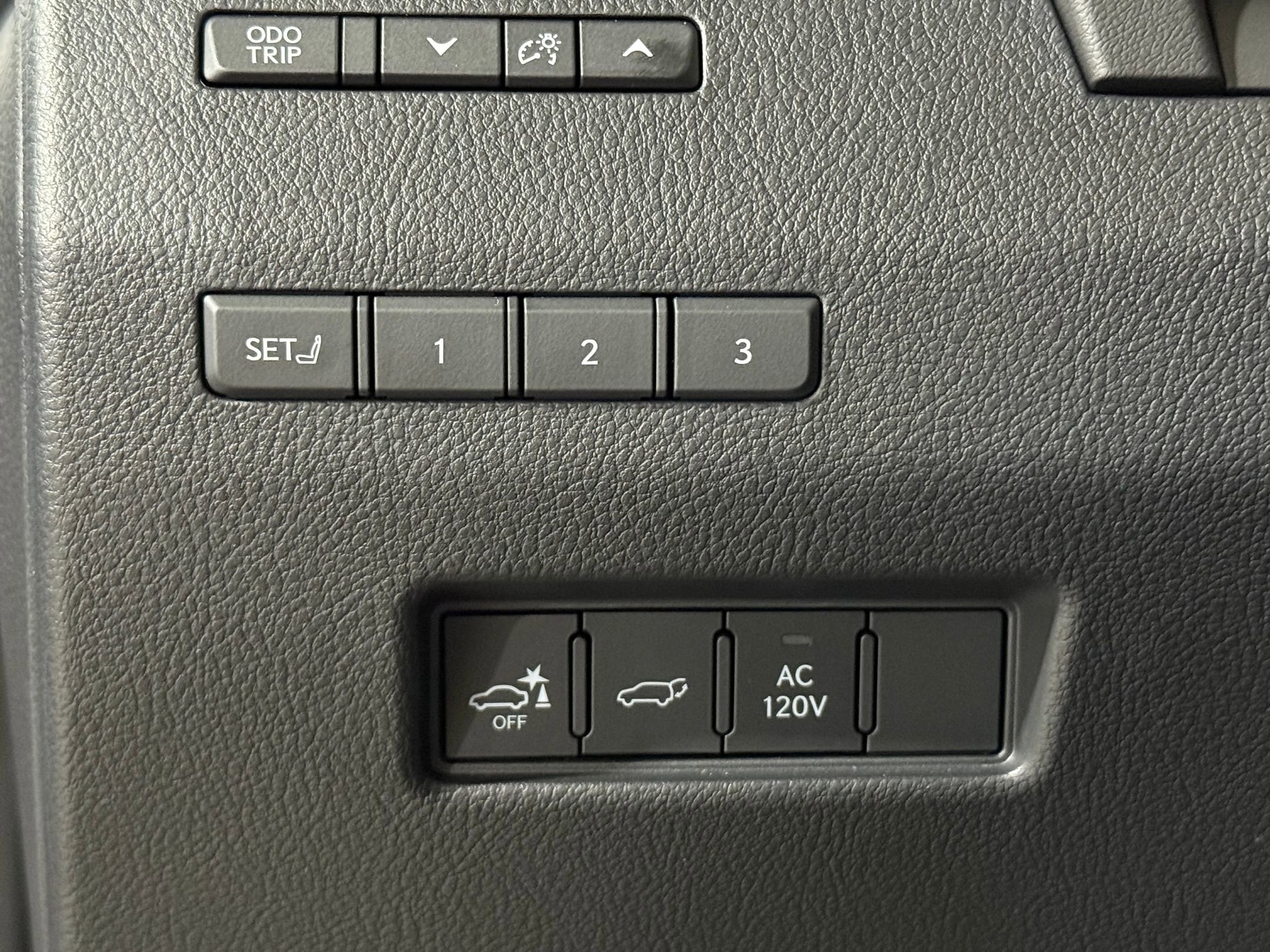 Used 2024 Lexus GX 550 image 25