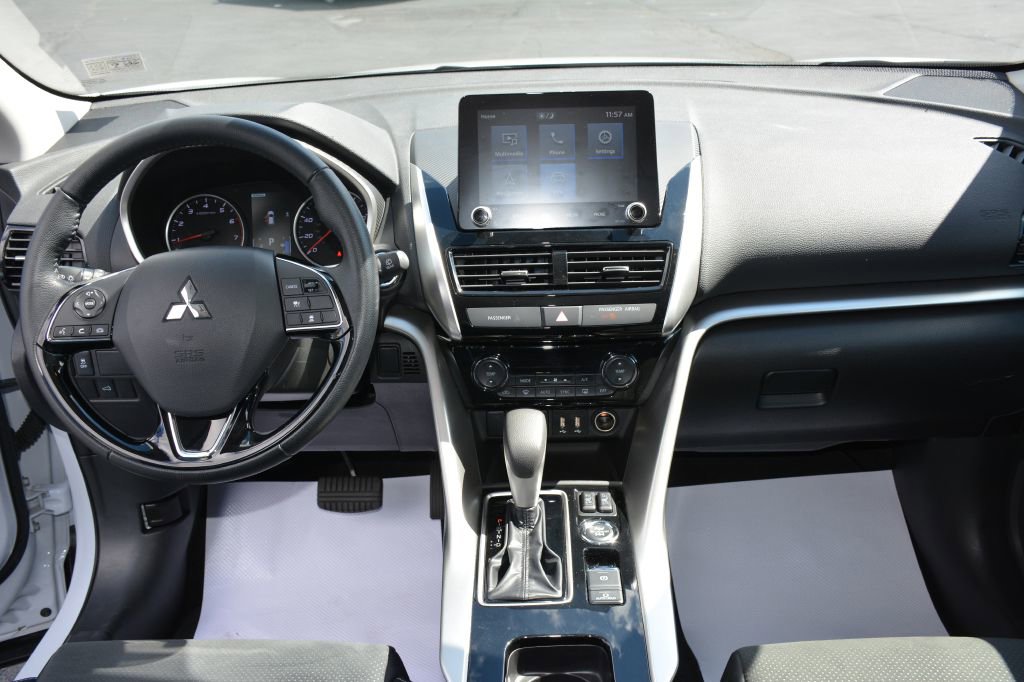 Used 2024 Mitsubishi Eclipse Cross SE image 15