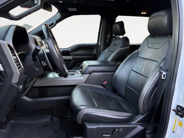Used 2018 Ford F150 Raptor w/ Equipment Group 802A Luxury AWD/4WD image 2