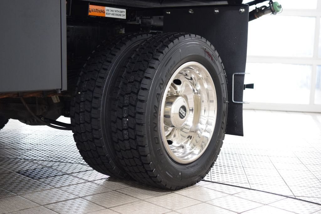 Used 2023 RAM 5500 Tradesman AWD/4WD image 17