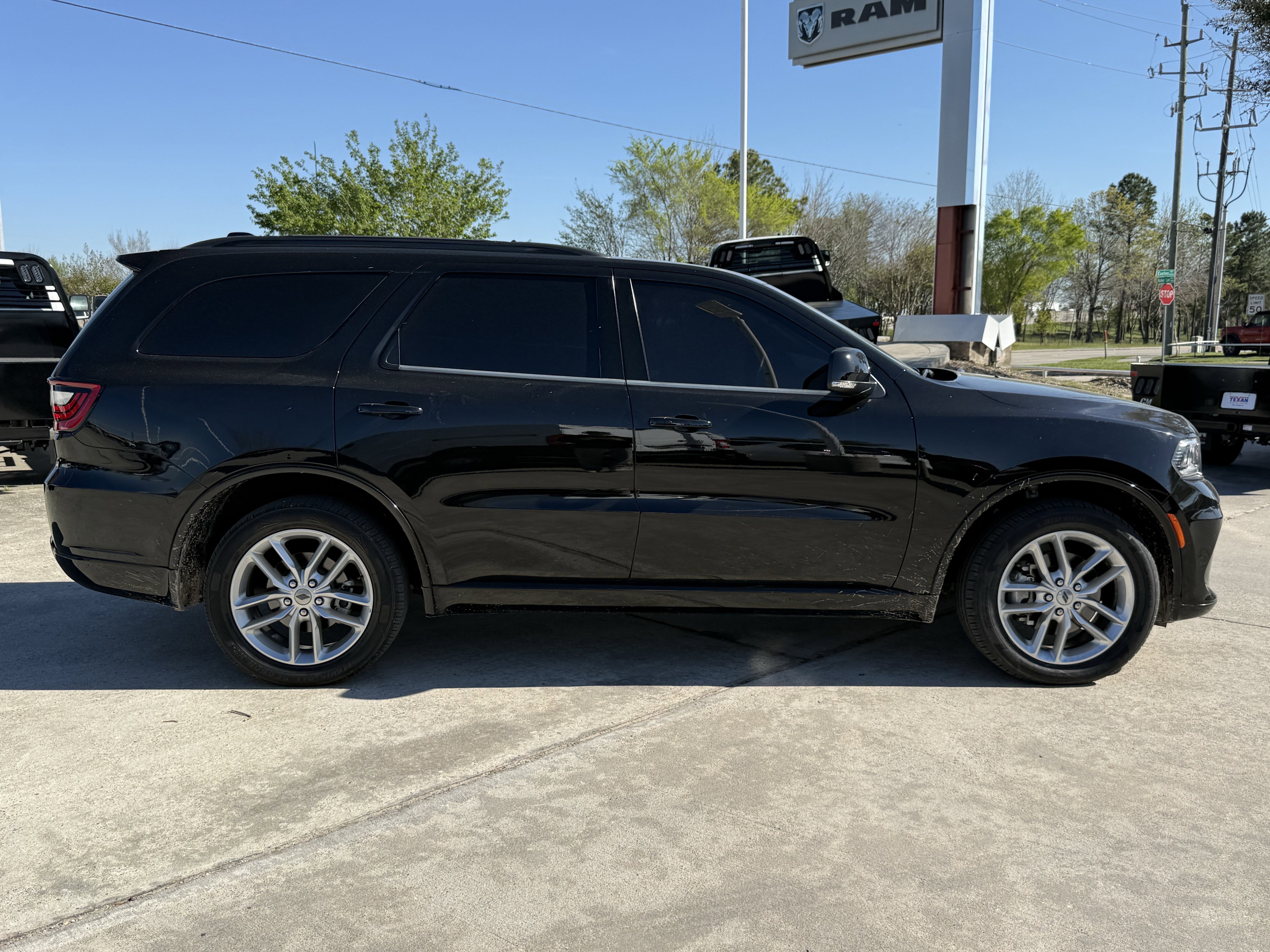 Used 2024 Dodge Durango GT image 3
