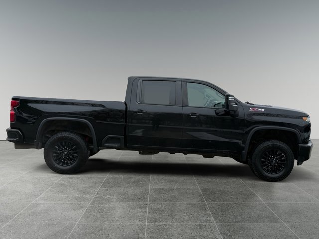 Used 2021 Chevrolet Silverado 2500 LT w/ Midnight Edition image 6