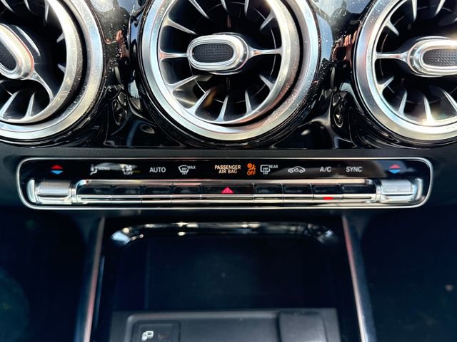 Used 2021 Mercedes-Benz GLA 250 4MATIC image 26