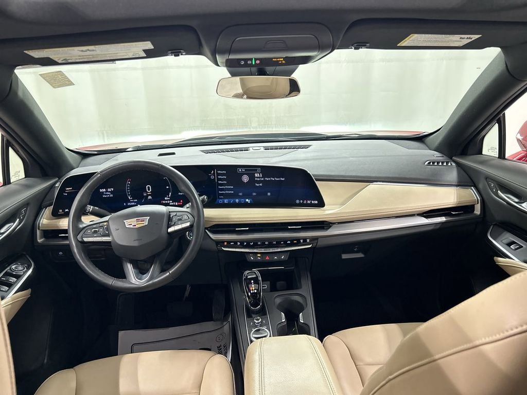 Used 2024 Cadillac XT4 Luxury w/ Cold Weather Package image 18