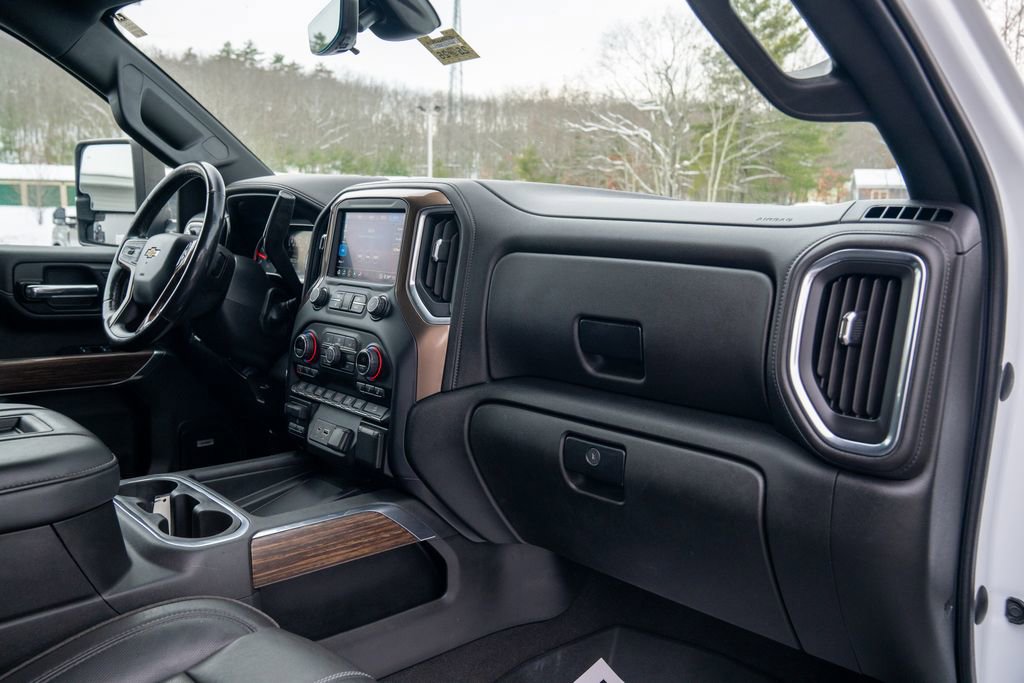 Used 2020 Chevrolet Silverado 2500 High Country w/ Z71 Off-Road Package image 10