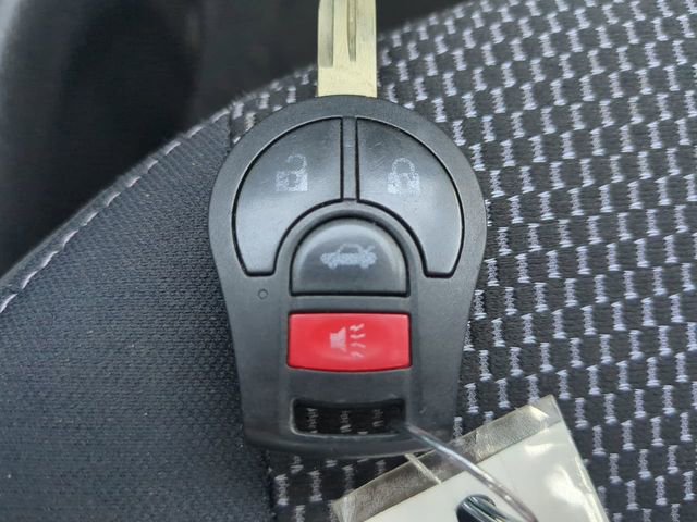 Used 2014 Nissan Versa SV image 20