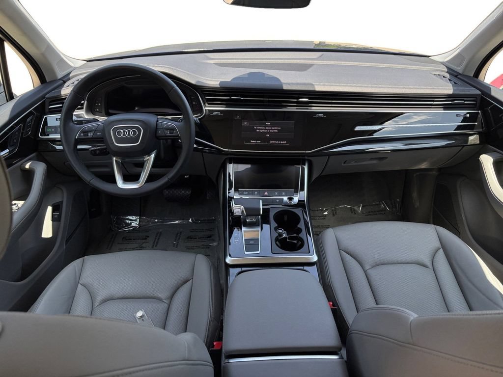 Used 2023 Audi Q7 2.0T Premium Plus w/ Premium Plus Package AWD/4WD image 11