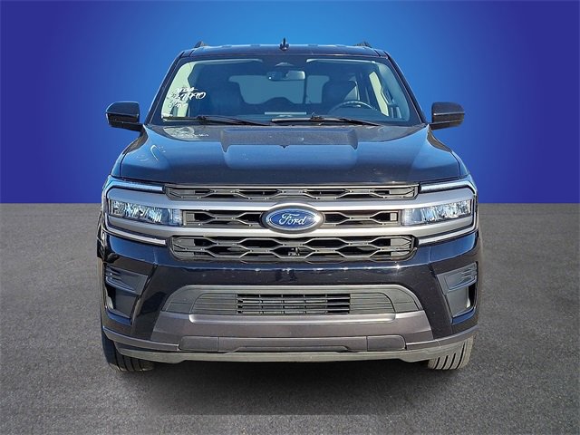 Used 2024 Ford Expedition XLT image 2