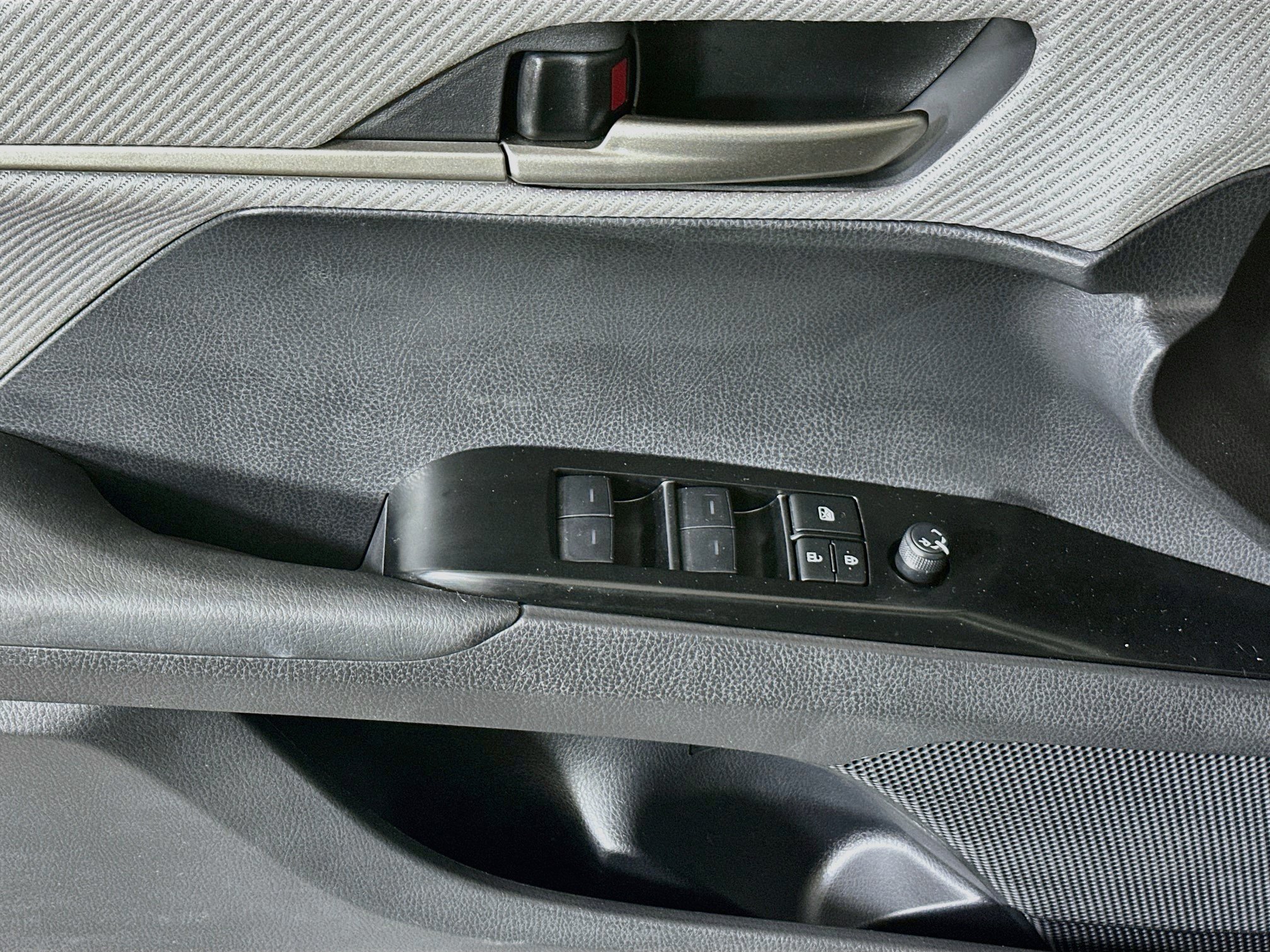 Certified 2026 Toyota Camry SE FWD image 14