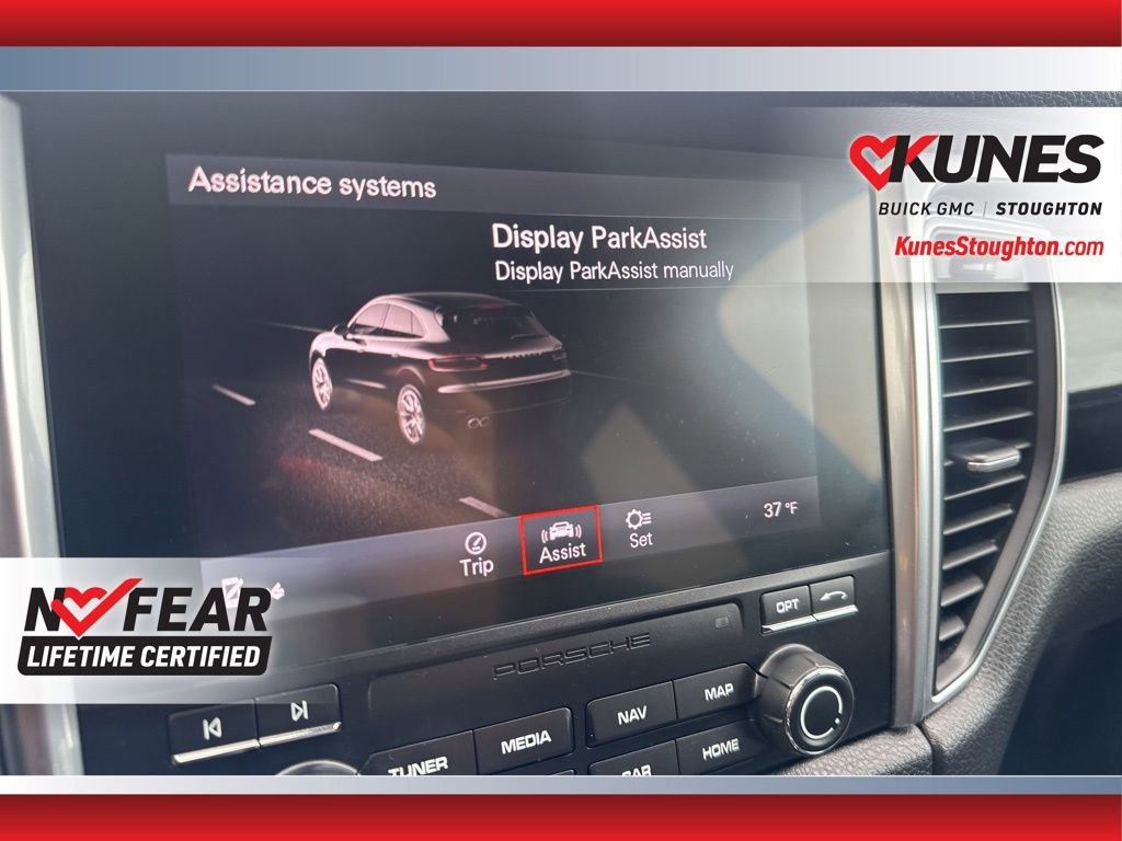 Used 2017 Porsche Macan S w/ Premium Package Plus image 43