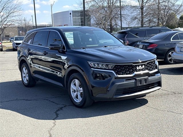 Used 2022 Kia Sorento LX