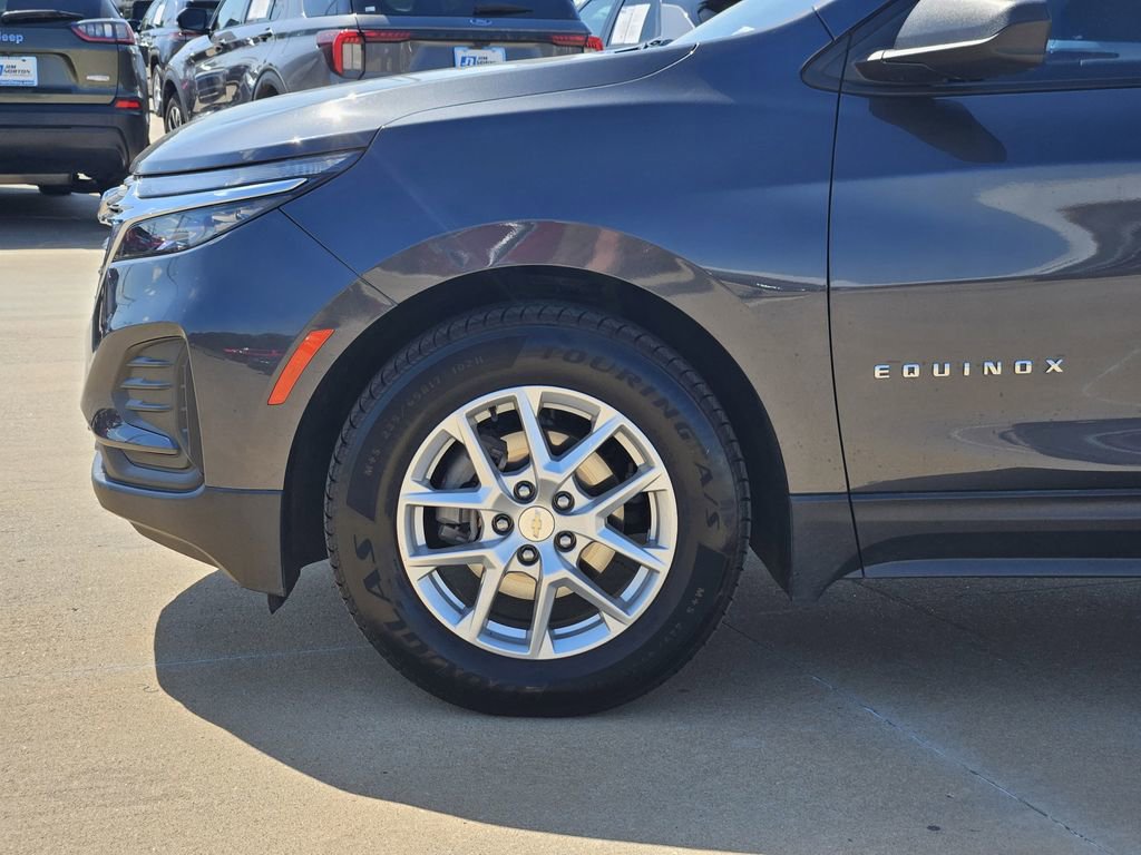 Used 2022 Chevrolet Equinox LS w/ Driver Confidence II Package FWD image 13