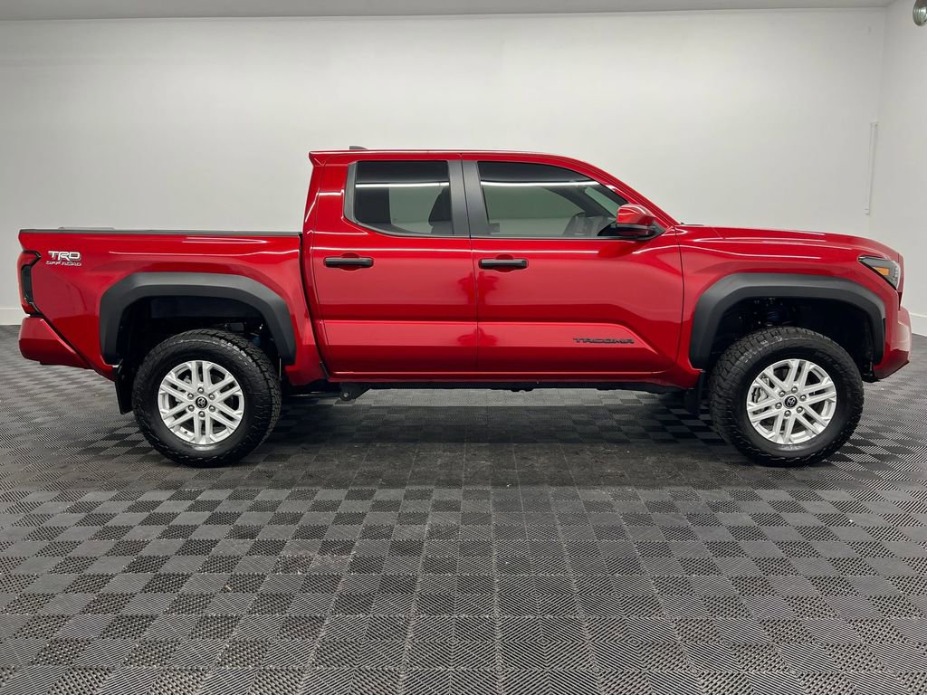 Used 2024 Toyota Tacoma TRD Off-Road AWD/4WD image 7