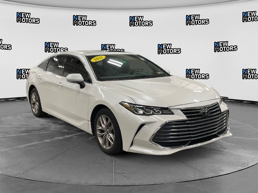 Used 2021 Toyota Avalon XLE w/ Moonroof Package FWD image 7