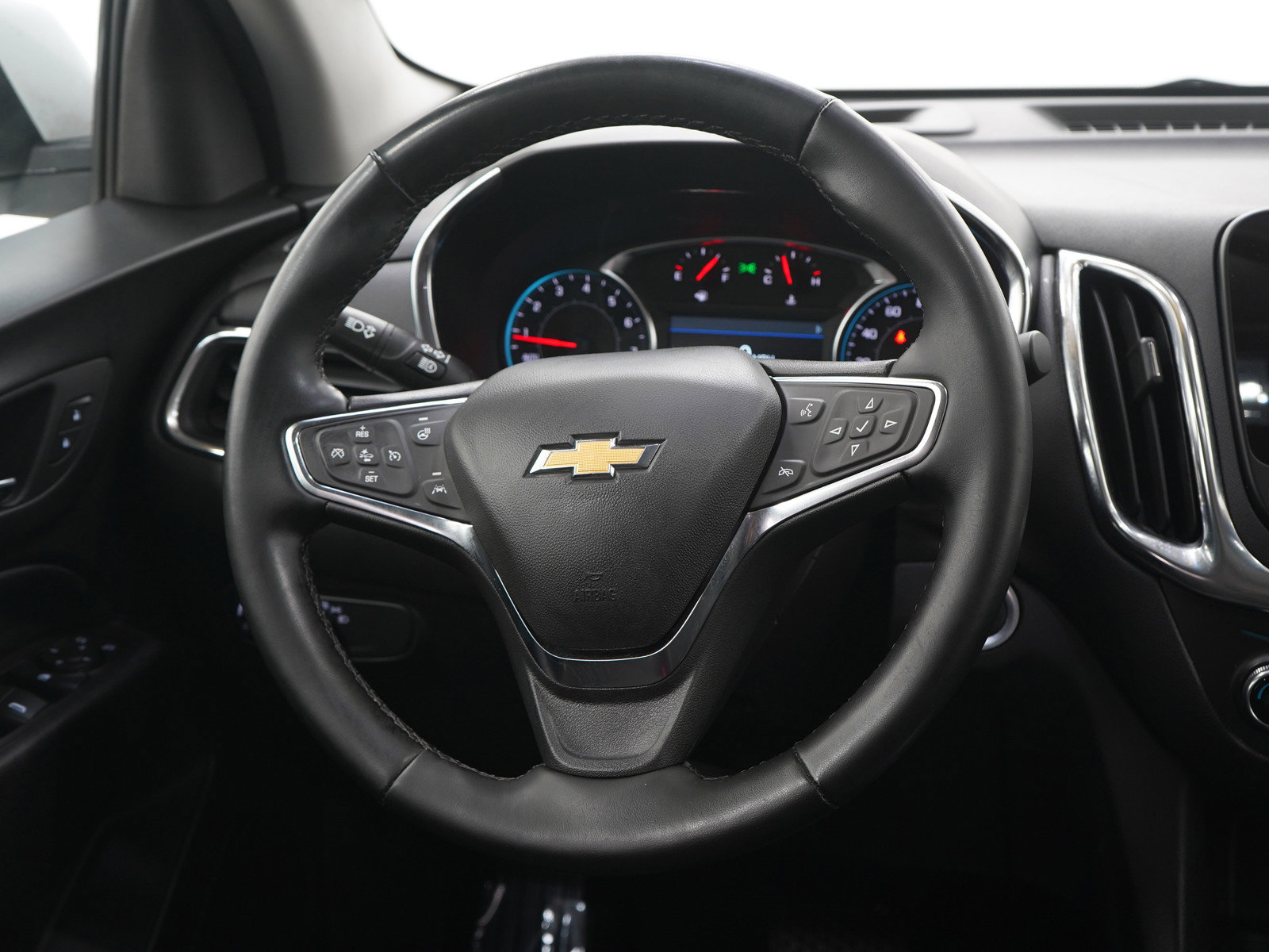 Used 2024 Chevrolet Equinox LT image 17