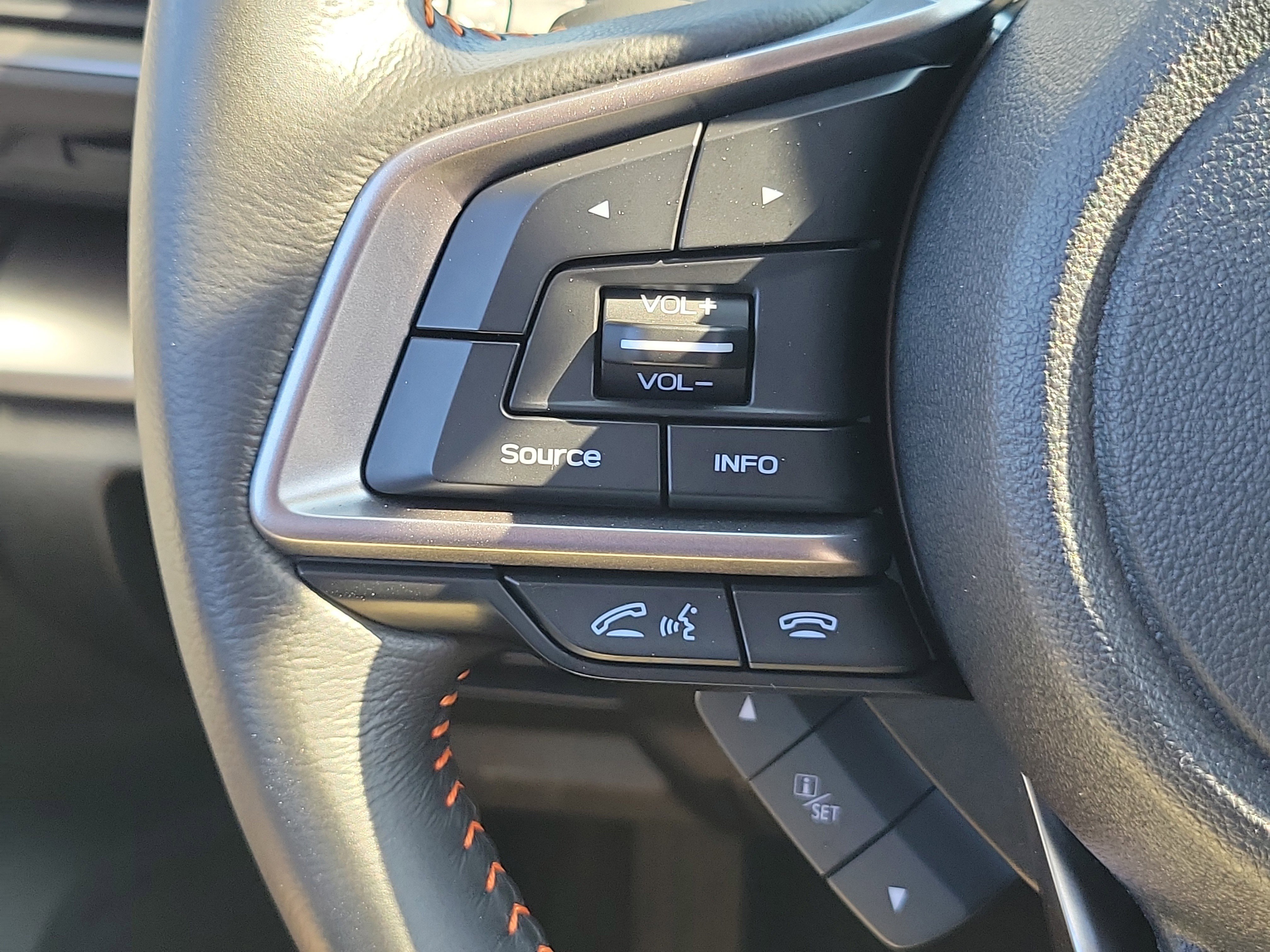 Certified 2022 Subaru Crosstrek 2.5i Limited w/ Moonroof Package 2 image 27