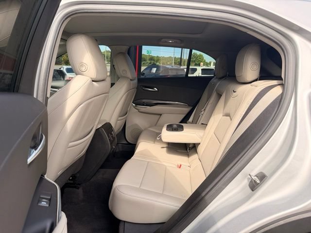 Used 2019 Cadillac XT4 Luxury FWD image 13