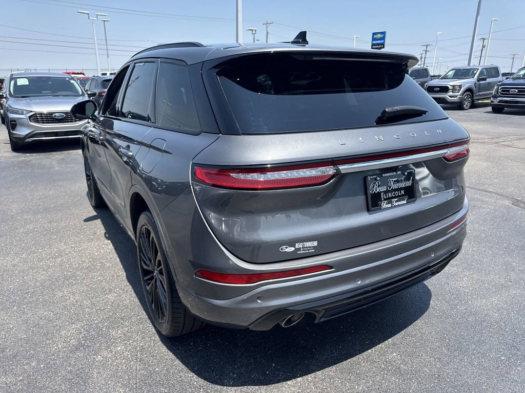 Certified 2023 Lincoln Corsair Reserve w/ Jet Appearance Package image 5