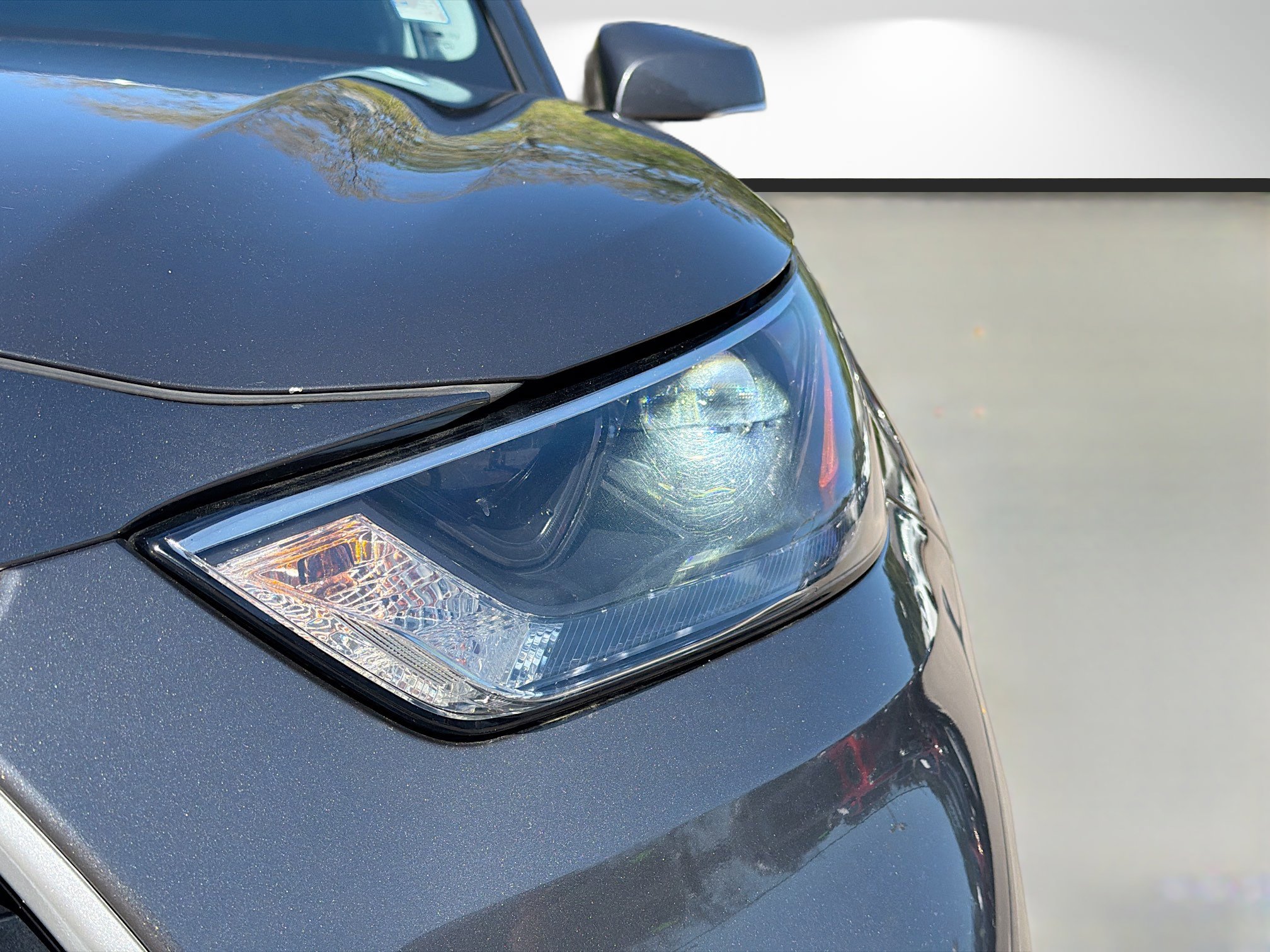 Used 2023 Toyota Highlander LE image 9