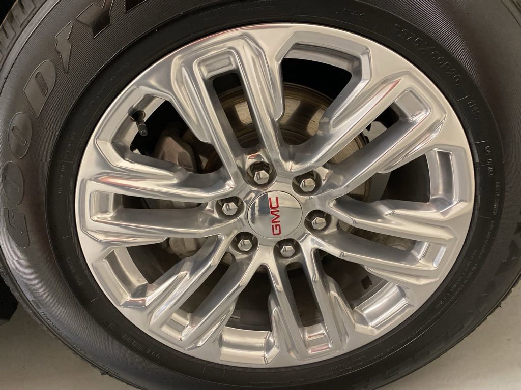 Used 2024 GMC Yukon XL SLT image 24