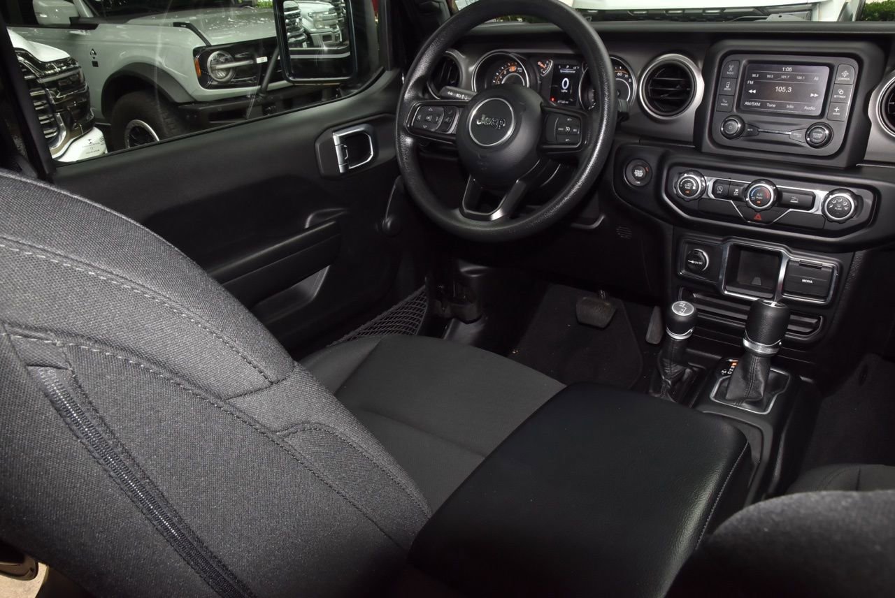 Used 2021 Jeep Wrangler Unlimited Sport AWD/4WD image 15