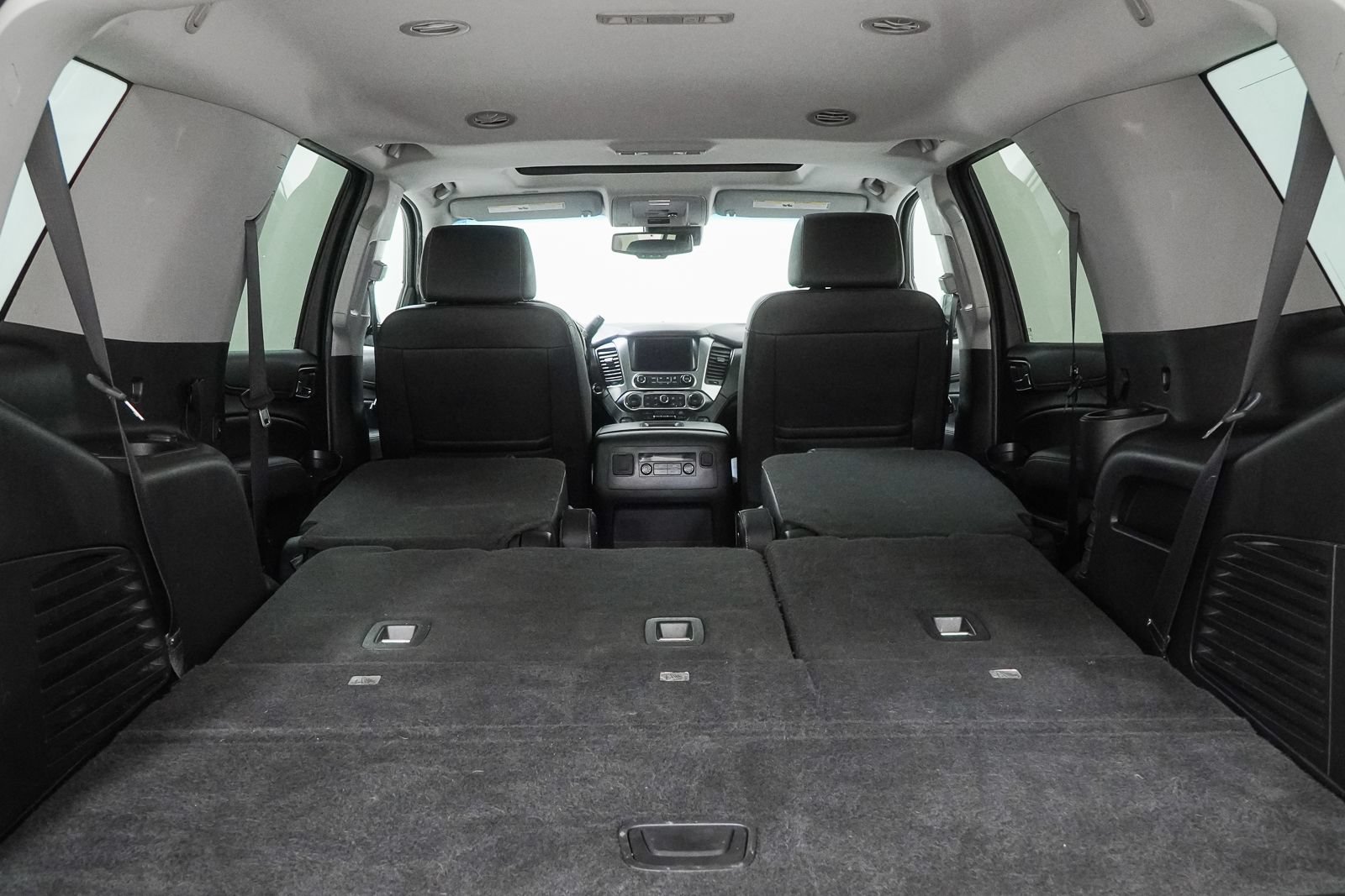 Used 2019 Chevrolet Tahoe LT w/ Luxury Package AWD/4WD image 12
