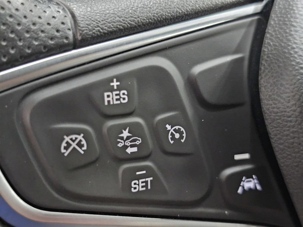 Used 2024 Chevrolet Equinox LS w/ LS Convenience Package AWD/4WD image 30
