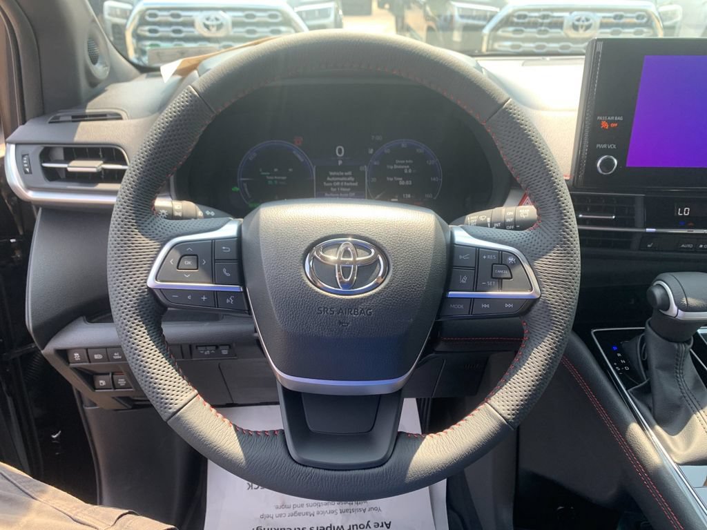 Used 2026 Toyota Sienna XSE FWD image 26