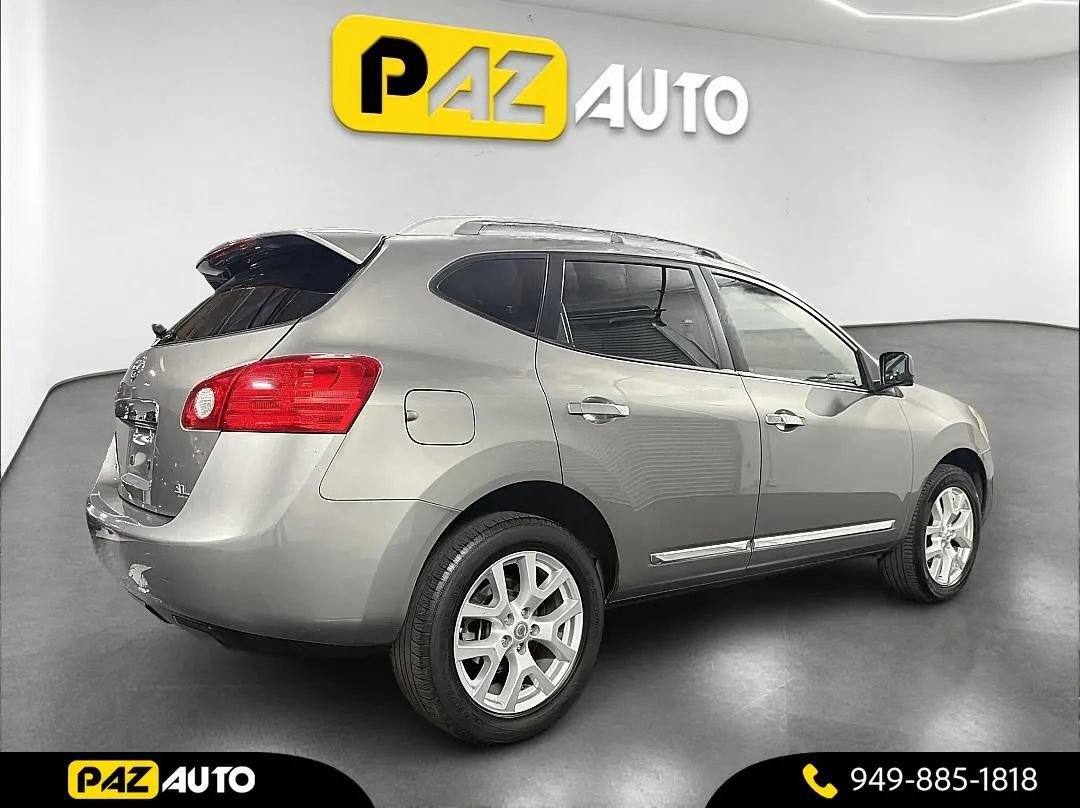 Used 2013 Nissan Rogue SL FWD image 2