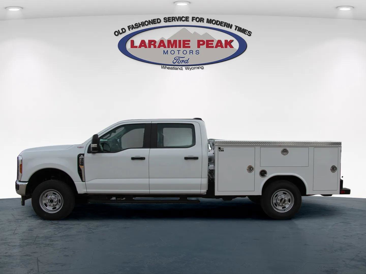 New 2026 Ford F350 XL w/ FX4 Off-Road Package image 7