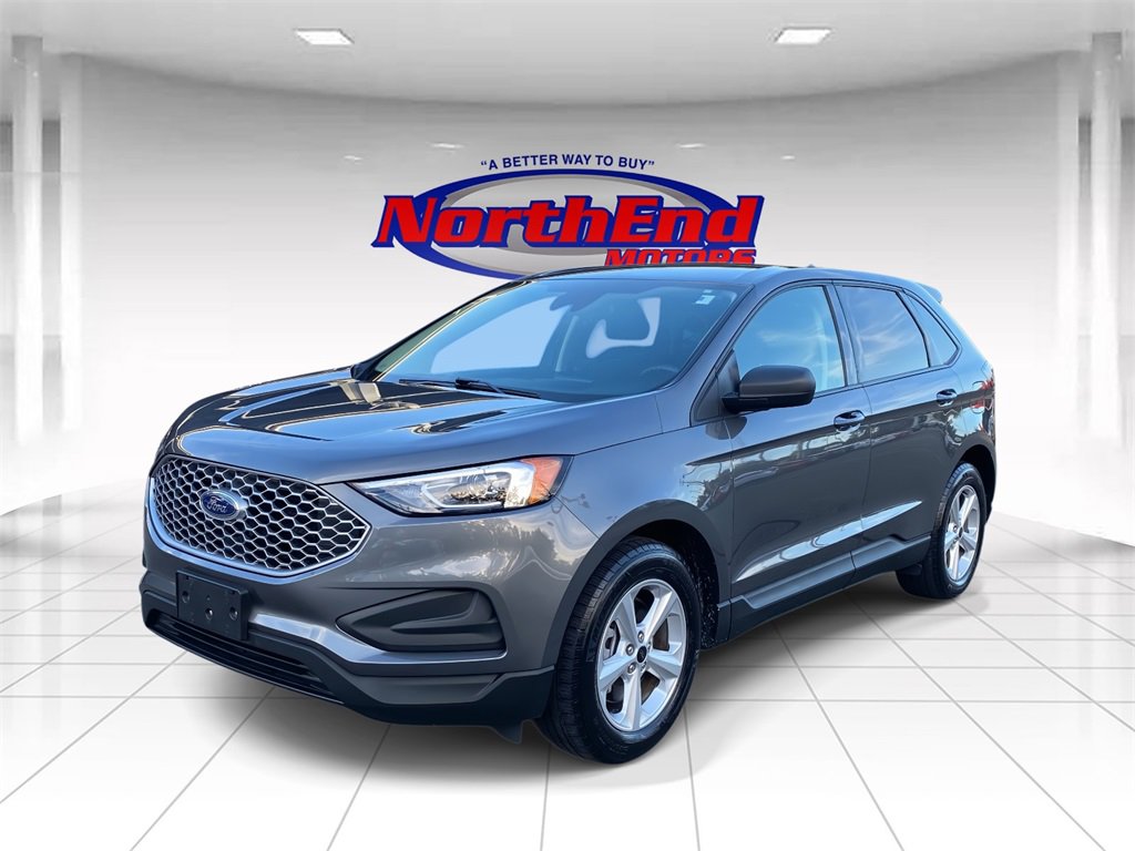Used 2023 Ford Edge SE image 3
