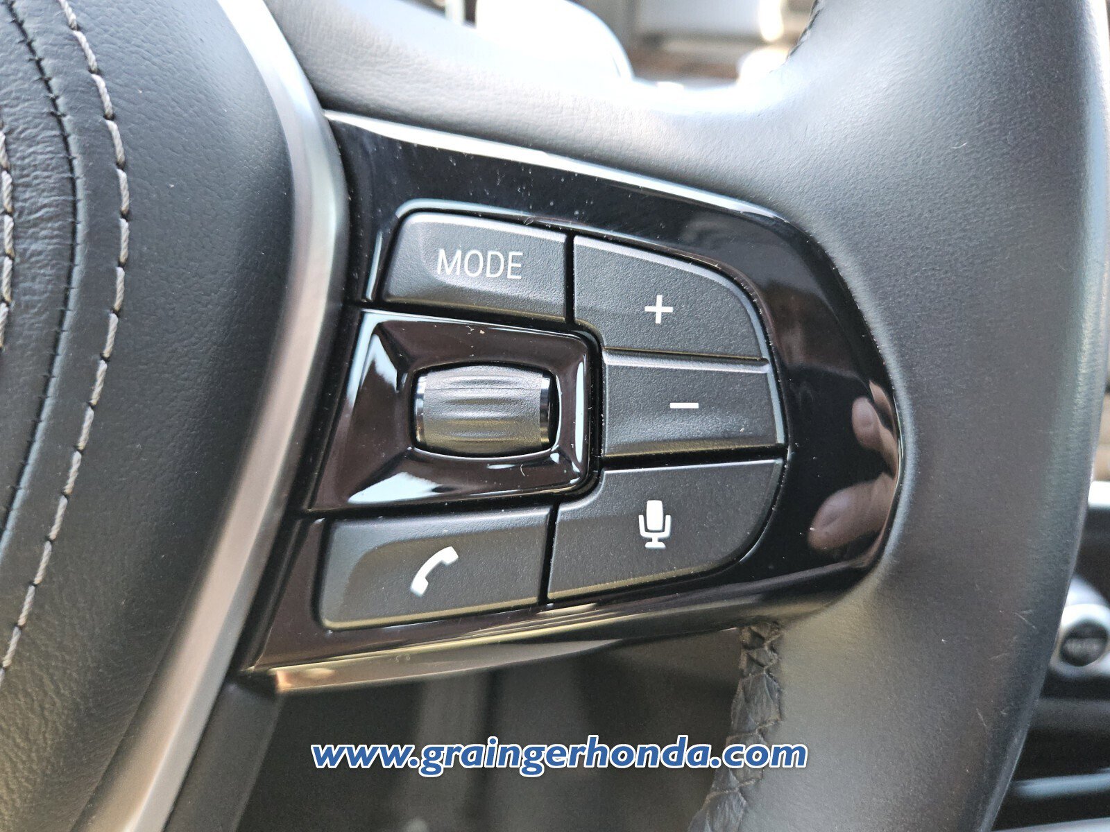 Used 2019 BMW 530i w/ Convenience Package RWD image 21