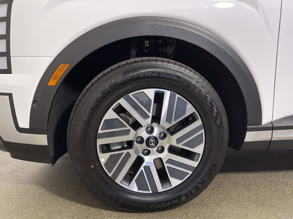 New 2026 Hyundai Palisade SEL Premium w/ Tow & Go Package FWD image 11