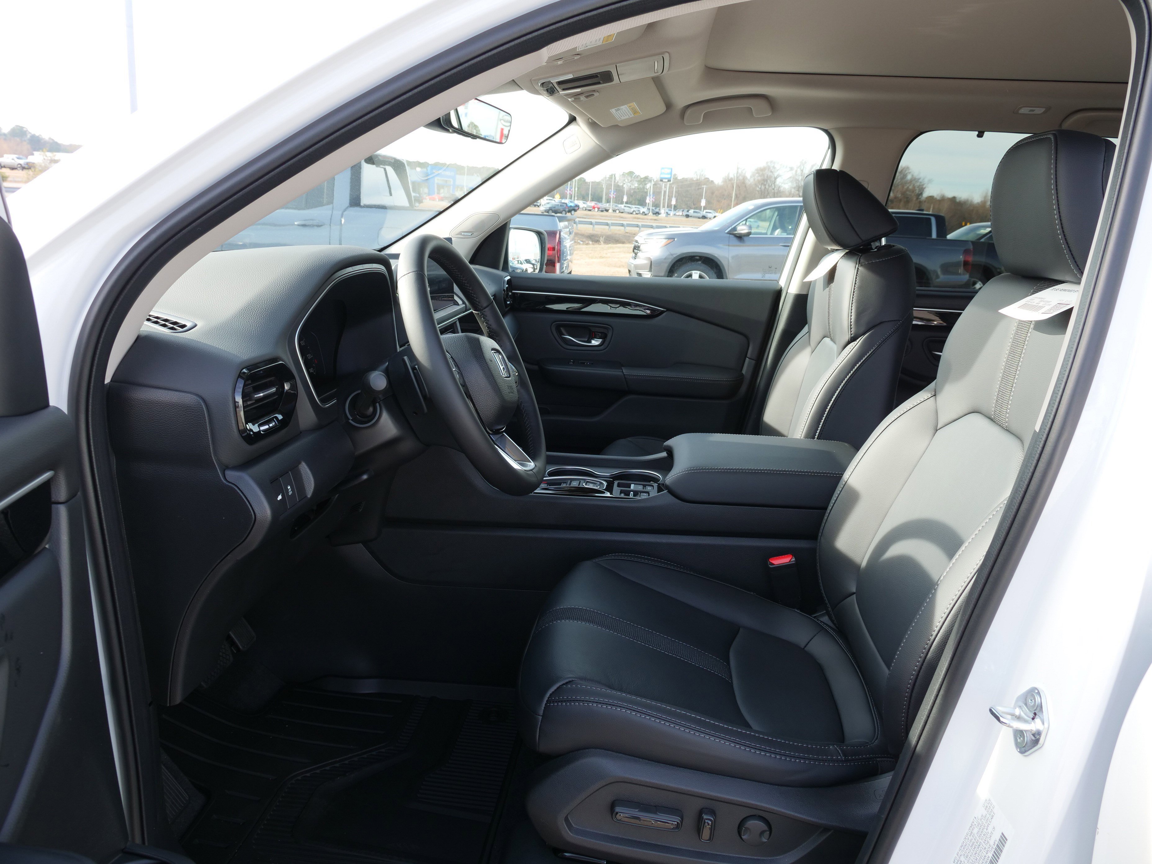 New 2025 Honda Pilot Touring image 17