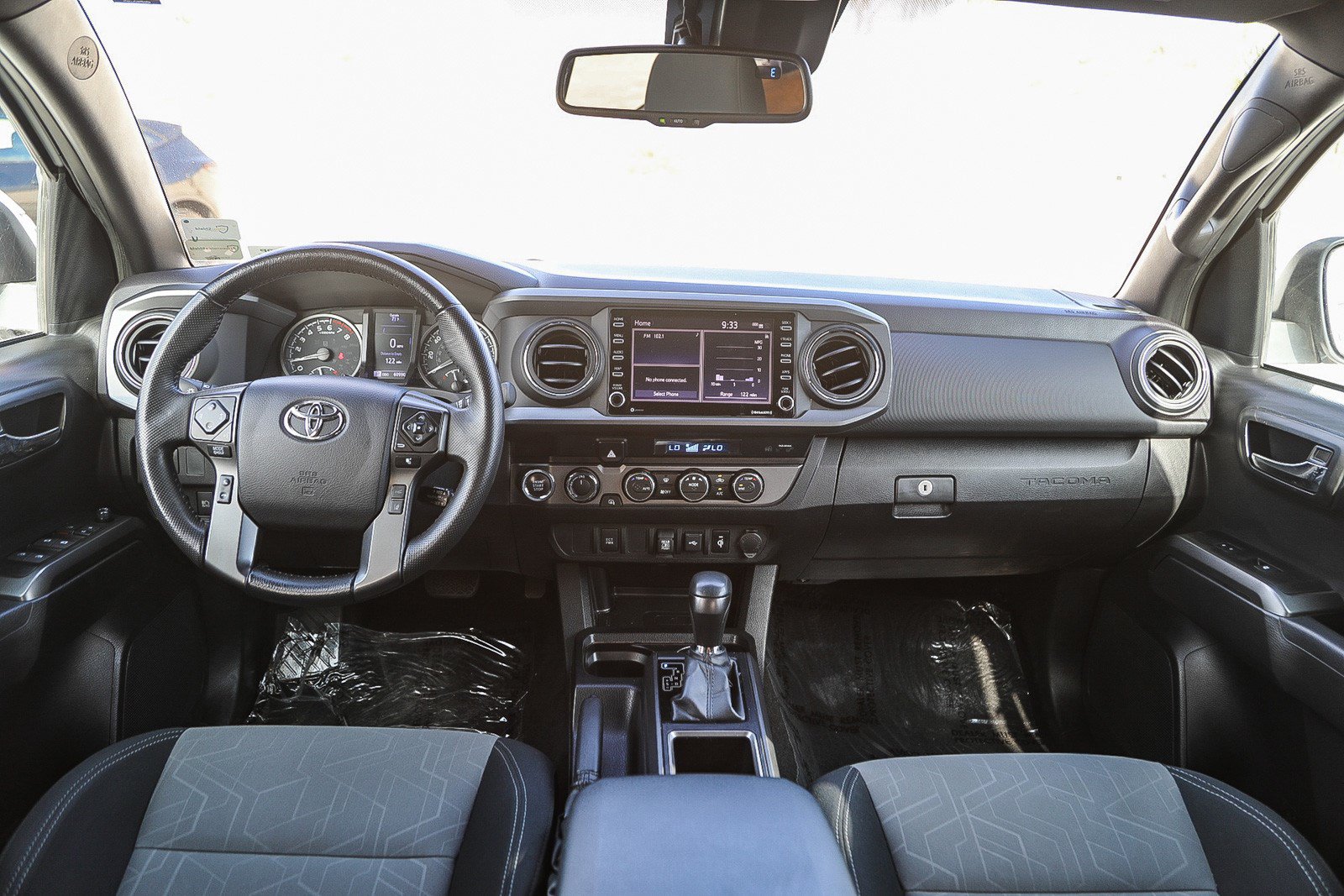 Used 2023 Toyota Tacoma TRD Off-Road AWD/4WD image 12