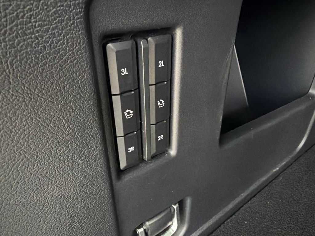 Used 2022 Lincoln Navigator Reserve w/ Equipment Group 201A AWD/4WD image 27