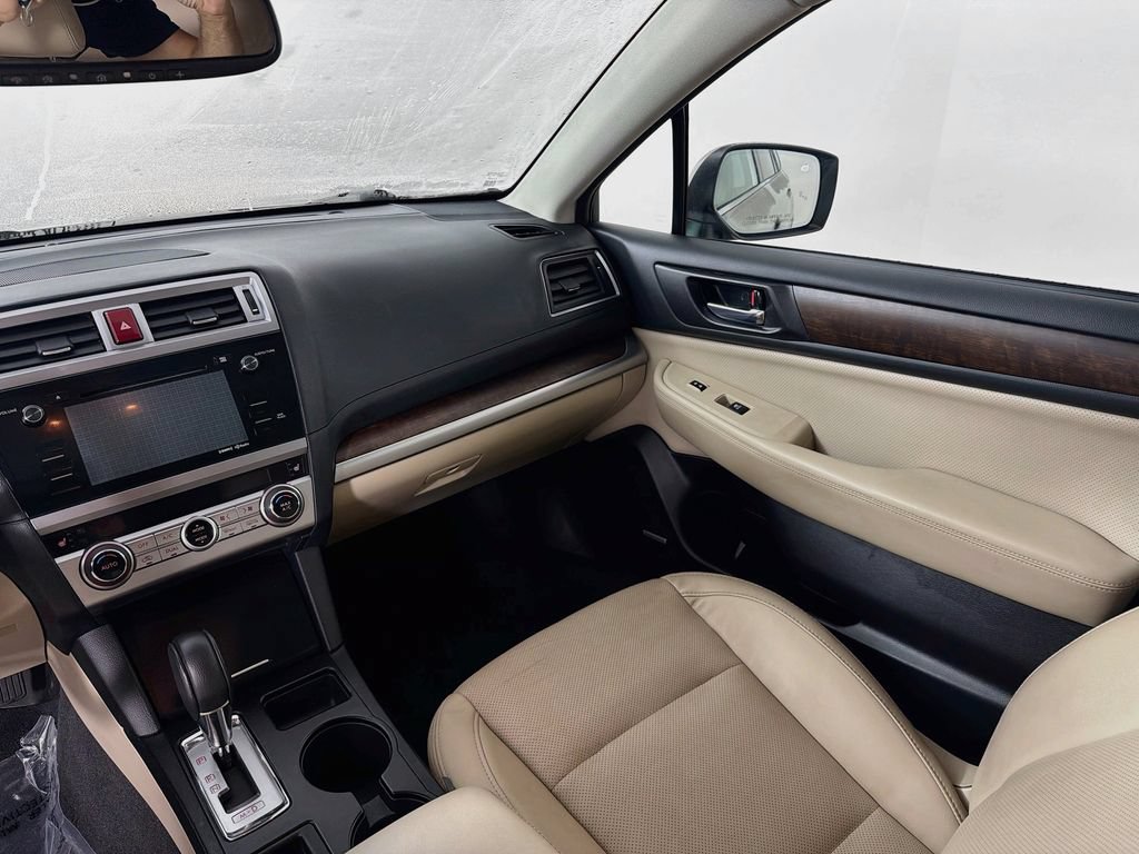 Used 2016 Subaru Outback 2.5i Limited AWD/4WD image 25