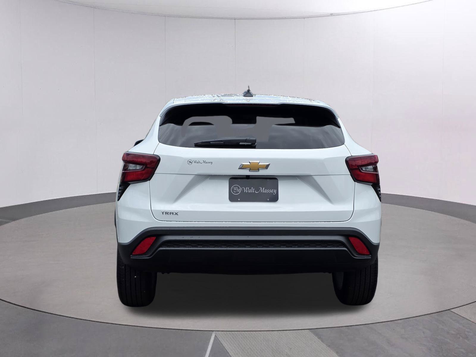Used 2026 Chevrolet Trax LS w/ LS Convenience Package FWD image 6