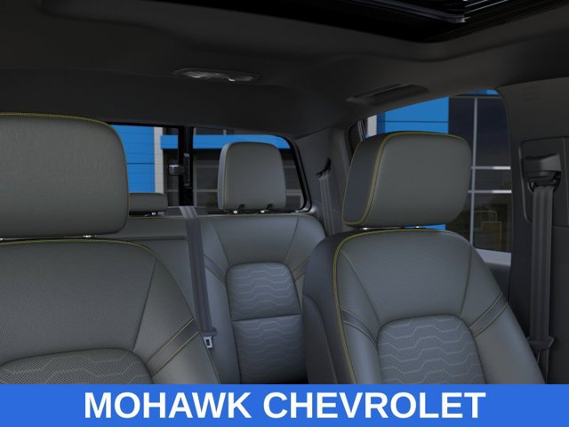 New 2026 Chevrolet Colorado ZR2 w/ Technology Package AWD/4WD image 24