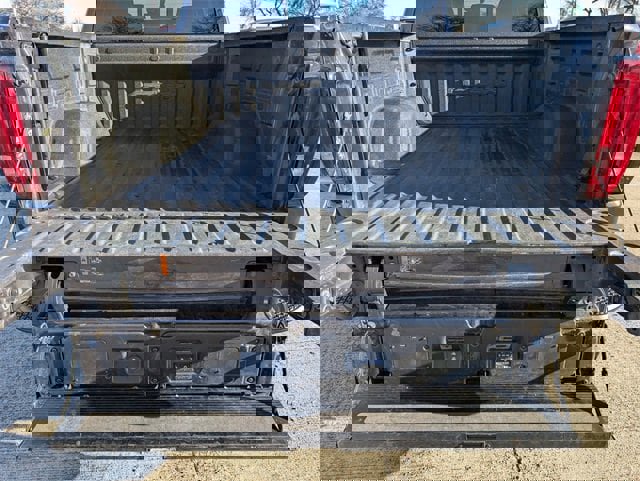 Used 2022 GMC Sierra 1500 AT4X image 27