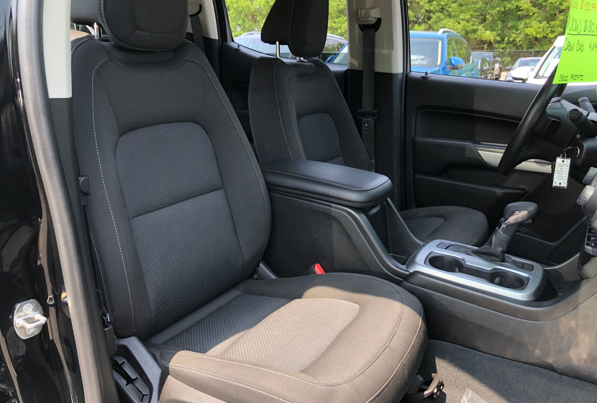 Used 2022 Chevrolet Colorado LT w/ Redline Special Edition image 30